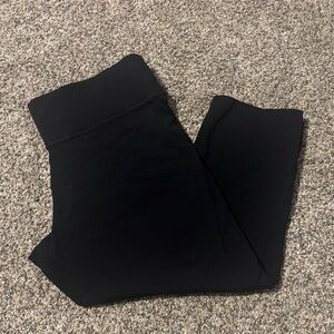 VS PINK Capri yoga pants!